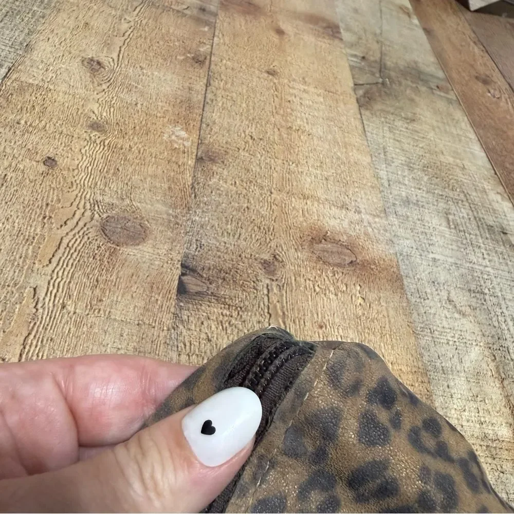 Double J Saddlery Brown Leopard Print Leather Make-up Pouch Has Flaw